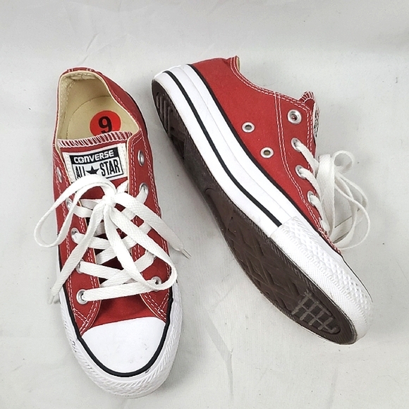 Converse All Star Chuck Taylor Low Red Sneaker - Picture 1 of 7